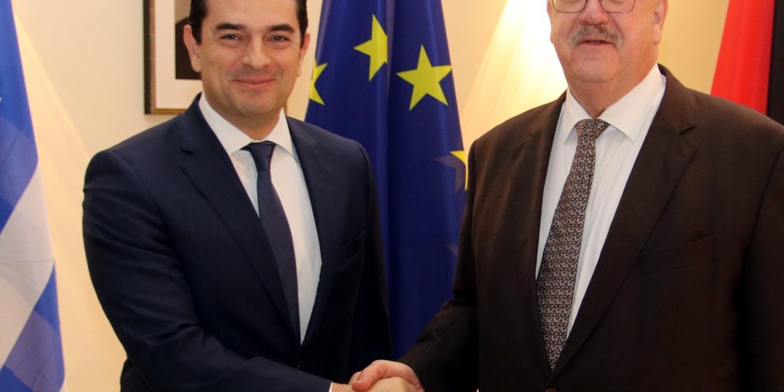 Στο Βερολίνο ο Κώστας Σκρέκας για την στήριξη των Ελλήνων αγροτών