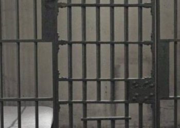 Δεν πρόλαβε να ανοίξει το δέμα και βρέθηκε στα κρατητήρια Τρικάλων