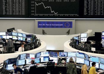 Ο κοροναϊός «τρόμαξε» και τα… Χρηματιστήρια