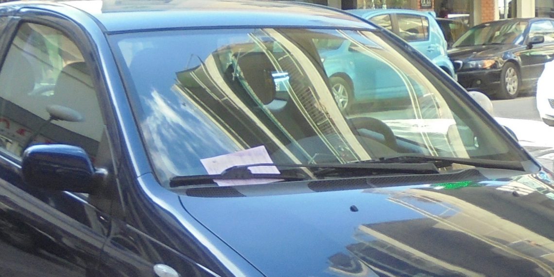 Βγήκαν τα …μπλοκάκια (και) στους πεζοδρόμους των Τρικάλων