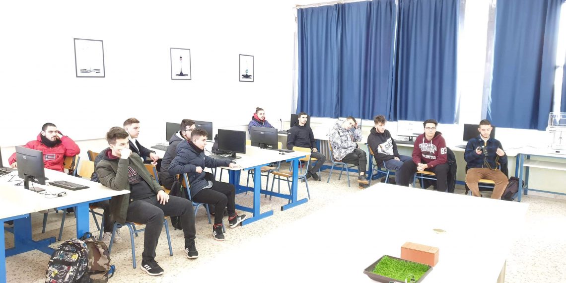 «APIS» και …βαθμοί στο 1ο ΕΠΑ.Λ. Τρικάλων