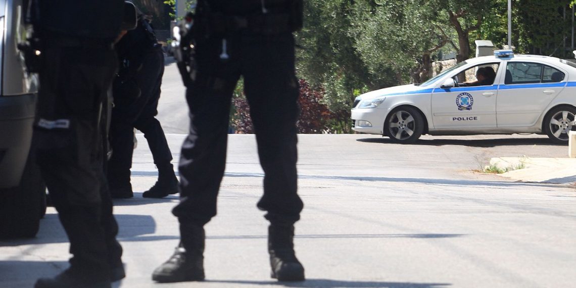 «Ντου» Αστυνομικών σε επιχείρηση και αγρόκτημα