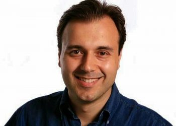Γελάνε και τα μουστάκια του που δεν έχει…