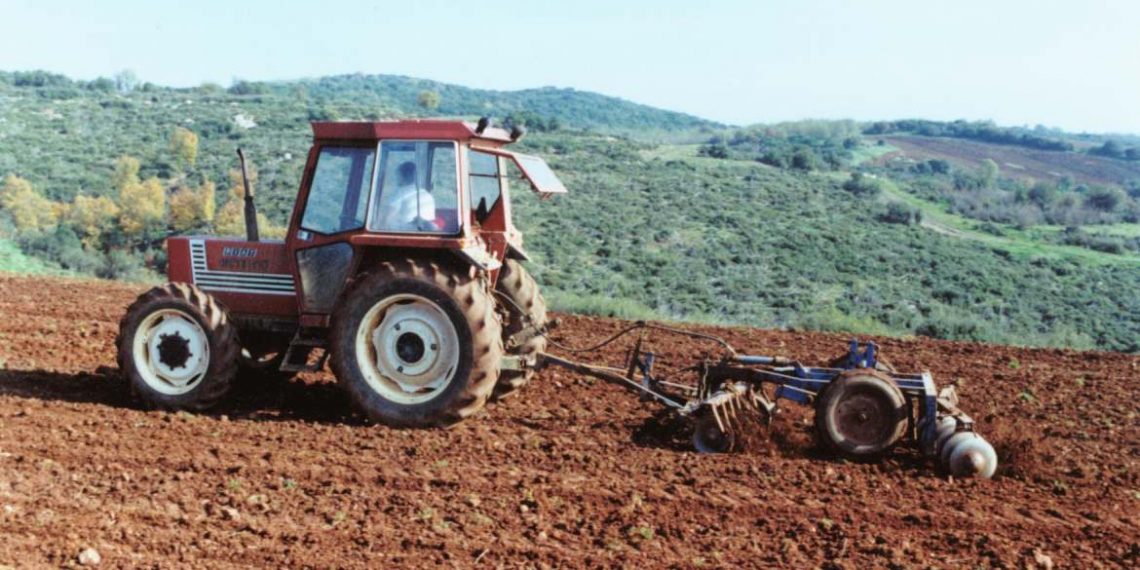 Εξετάσεις στα Τρίκαλα για απόκτηση διπλώματος οδήγησης …τρακτέρ