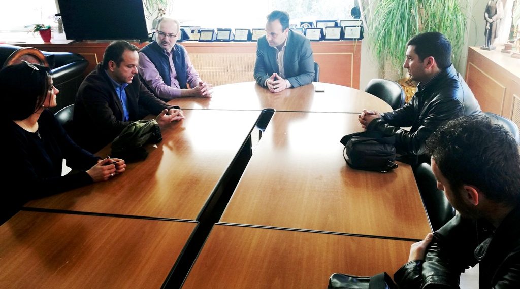 Η εθιμοτυπική επίσκεψη μετατράπηκε σε …επίκαιρη