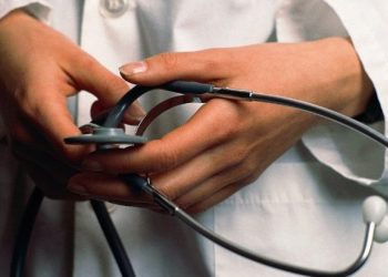 Ζητούν … «όπλα» οι Ιατροί για την αναχαίτιση του «κορωνοϊού»