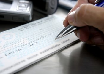 Αναστολή 75 ημερών στις …επιταγές