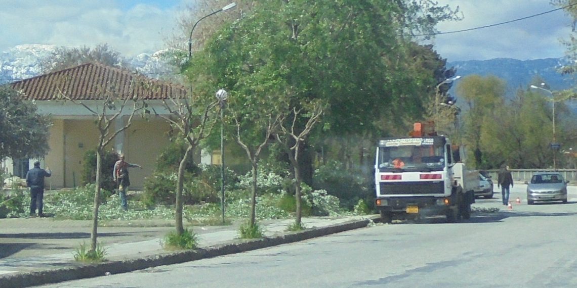 Βγήκαν τα …πριόνια στα Τρίκαλα