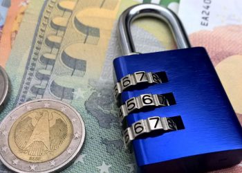 Ζητούν …ακατάσχετο επιχειρηματικό λογαριασμό