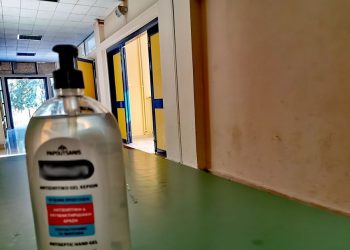 Στο …64% στα Τρίκαλα η …επιστροφή μαθητών στα θρανία