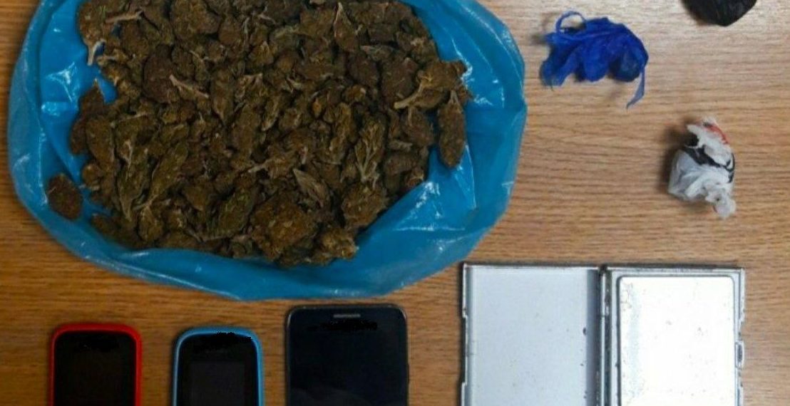 Χειροπέδες σε εμπόρους ναρκωτικών