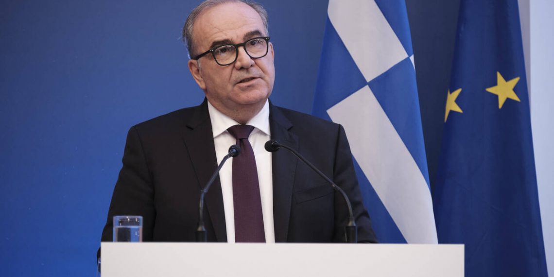 Φέτος ας χορέψουμε λιγότεροι….