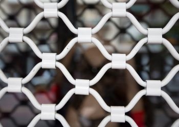Με κατεβασμένα τα ρολά την Δευτέρα τα εμπορικά καταστήματα στα Τρίκαλα