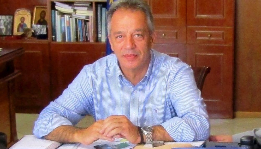 Έστειλε γραπτό για μελέτη (και) στον Σκρέκα