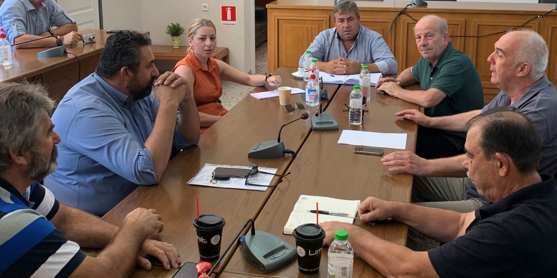 Αποδοκιμασία των παράλογων αξιώσεων της Ιεράς Μονής Δουσίκου