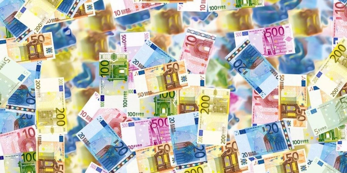 Επέλεξε τυχαίο δελτίο και πήρε 25.768,50 ευρώ