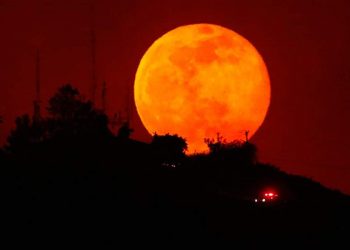 Υποδοχή της Αυγουστιάτικης πανσελήνου στα Τρίκαλα με συναυλία