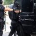 Όπλα, εκρηκτικά και … χειροπέδες