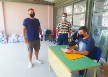 Ξεκίνησε η διανομή μασκών μιας χρήσεως σε Σχολεία των Τρικάλων