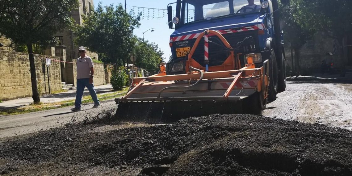Κριτική για την προετοιμασία των Σχολείων και για την …άσφαλτο