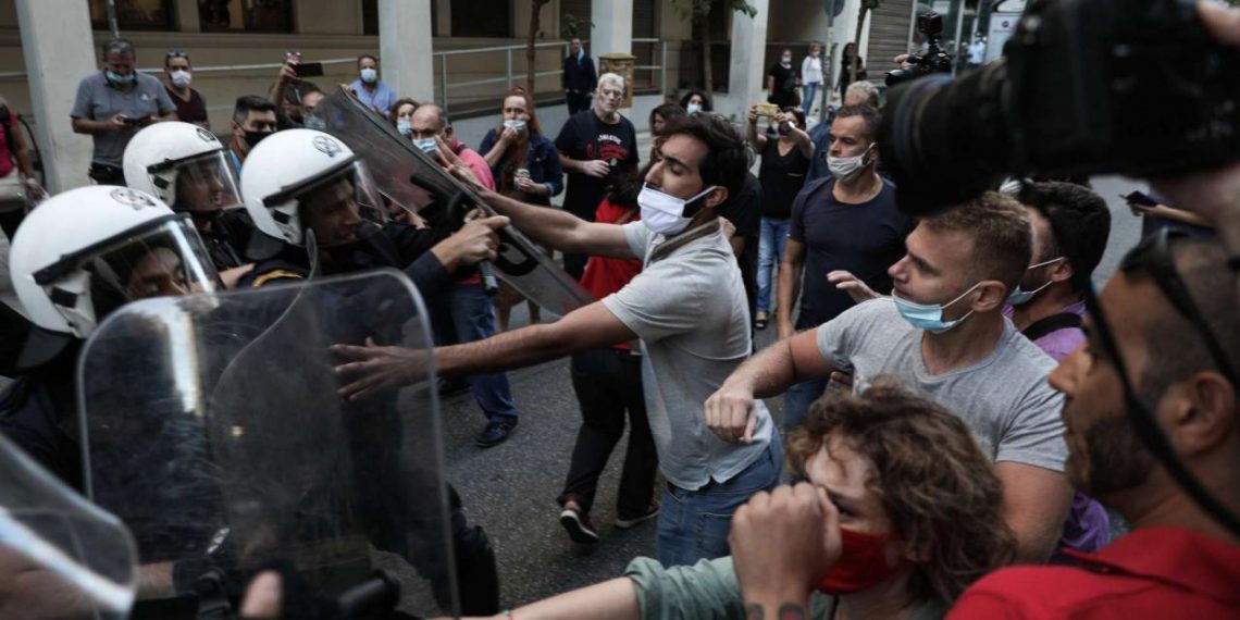 Από το χειροκρότημα στα …γκλομπς