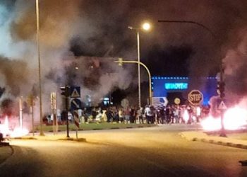Με …θερμό τρόπο διαμαρτυρία στα Τρίκαλα από ΡΟΜΑ