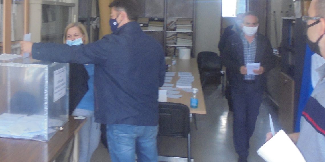 Στην κάλπη…