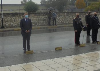 Με μόνο 5 στεφάνια…
