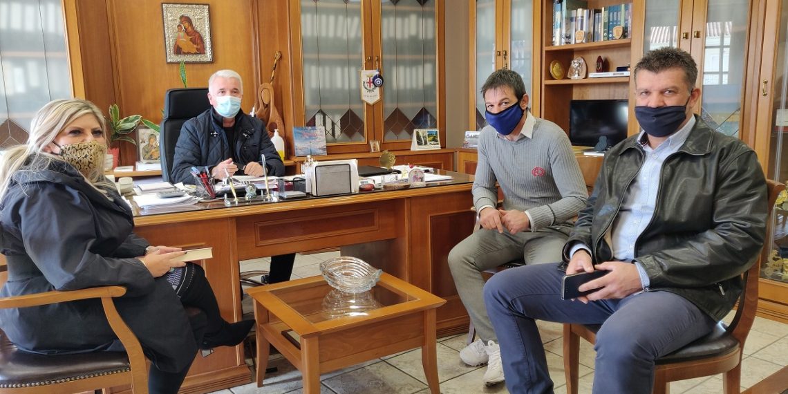 Ενημερωτική επίσκεψη στον Δήμο Μετεώρων για την Διευθύντρια Β/Βάθμιας Εκπαίδευσης Τρικάλων
