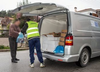 Ξανά κατ’ οίκον διανομή τροφίμων σε ωφελούμενους του ΤΕΒΑ στον Δήμο Τρικκαίων
