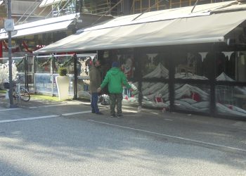 Δίνουν εορταστικό τόνο στα Τρίκαλα παρά την …απογοήτευση
