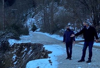 Αυτοψία σε Αθαμανία και Περτούλι για τις ζημιές του … «Λέανδρου»