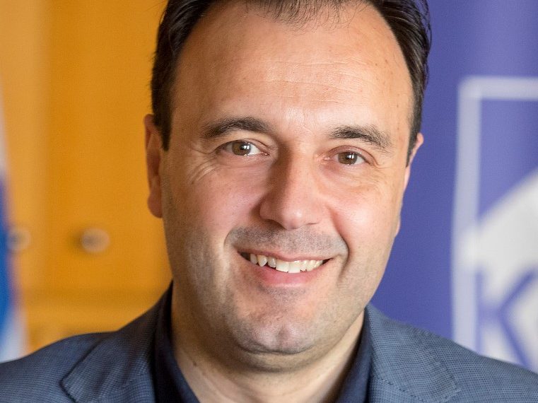 Ρίχνει … «γέφυρες» ο Δημήτρης Παπαστεργίου
