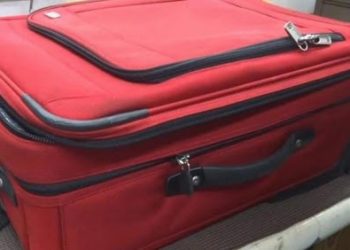 Αντιμέτωπος με την Δικαιοσύνη λόγω… βαλίτσας