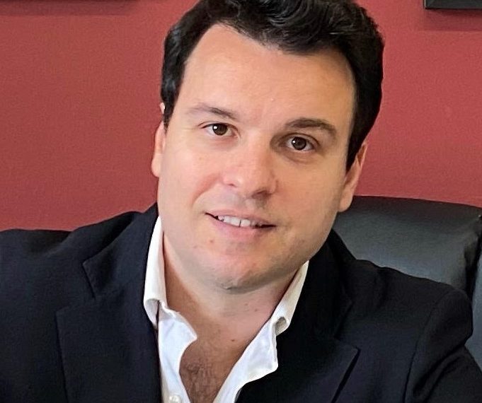 Καθήκοντα από την Κυβέρνηση στον Γιώργο Βλαχογιάννη