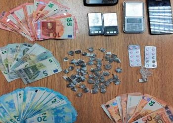 Εξάρθρωση συμμορίας εμπόρων ναρκωτικών με 9 συλλήψεις