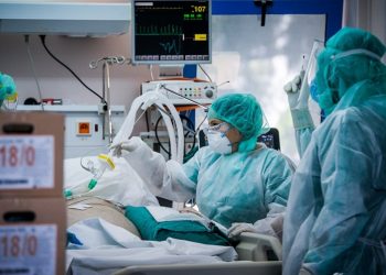 Στους 293 οι διασωληνωμένοι στις ΜΕΘ της χώρας λόγω covid-19