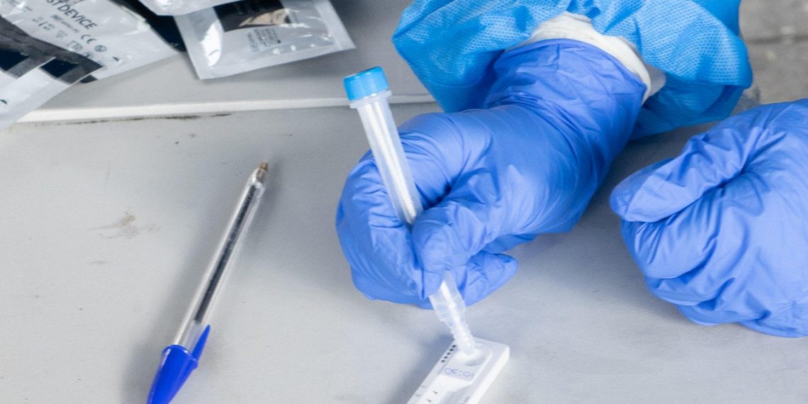 Για επανέλεγχο στα Τρίκαλα 4 γυναίκες και 2 άνδρες