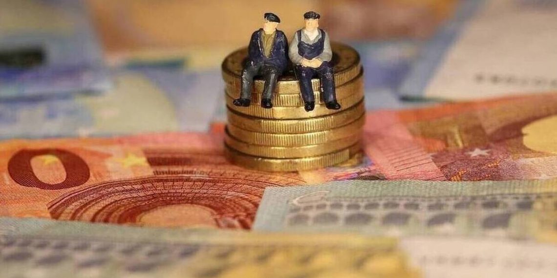 Χιλιάδες αιτήσεις με το …καλημέρα για χορήγηση προκαταβολής σύνταξης