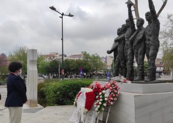 Φόρος τιμής στους 5 ΕΠΟΝίτες από τον Δήμο Τρικκαίων