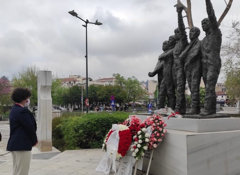 Φόρος τιμής στους 5 ΕΠΟΝίτες από τον Δήμο Τρικκαίων