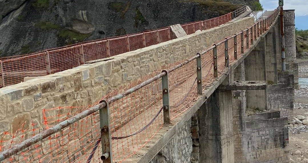 Παρέμβαση της Περιφέρειας Θεσσαλίας για την στήριξη της πέτρινης τοξωτής γέφυρας Σαρακίνας