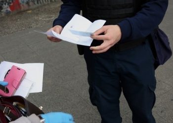 Μεροκάματο με την πώληση πλαστών βεβαιώσεων αρνητικού τεστ covid-19