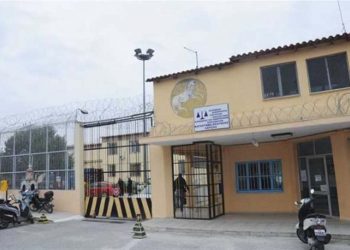 «Πέταξε» μετά από άδεια