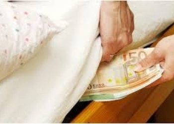 Άρπαξαν το κομπόδεμα γυναικών στα Τρίκαλα