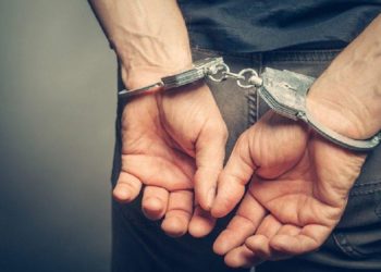 Το ψέμα έφερε …χειροπέδες