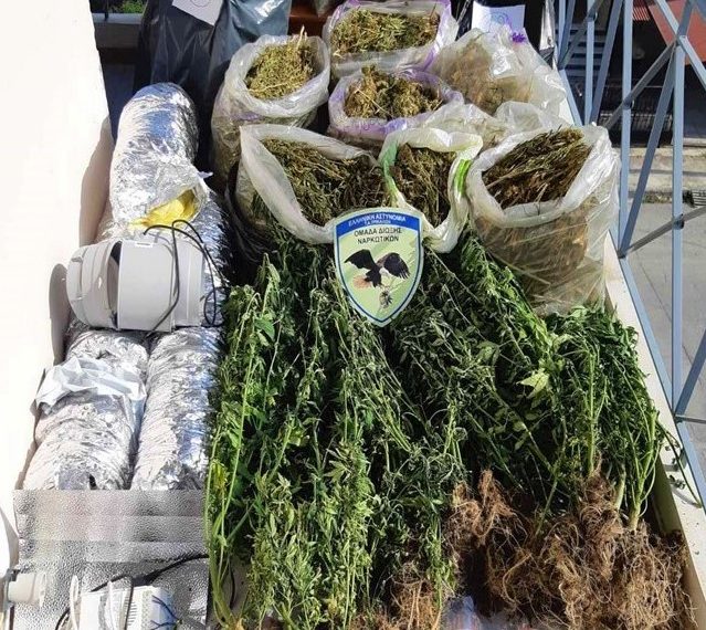 Έφοδος Αστυνομικών σε οικία στα Τρίκαλα