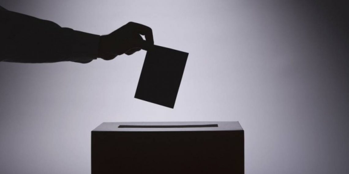 Στην κάλπη οι Έλληνες υπό …στρατιωτικό Νόμο