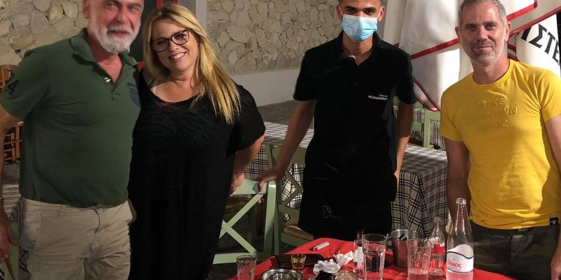Στα «Μεζεδοκαμώματα» (και) οι «Ειδικές περιστάσεις»