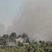 Στις φλόγες οικίες και αυτοκίνητα και προσαγωγές ατόμων